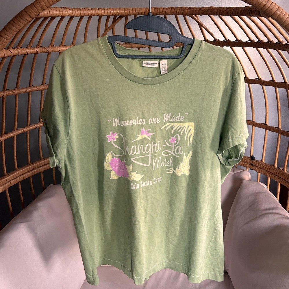 American Eagle tee | xl, smaller fit